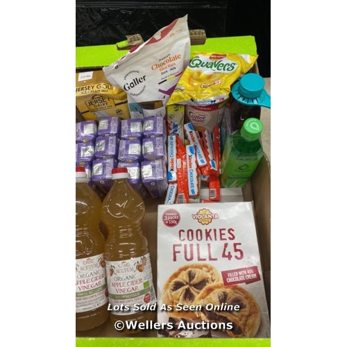 BOX OF ASSORTED VARIOUS FOOD AND STORE CUPBOARD ESSENTIALS INCL. APPLE