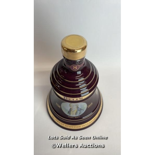 23 - Bell's 2002 Old Scotch Whisky Limited Edition Christmas Decanter, Aged 8 Years, Brand New and Boxed,... 