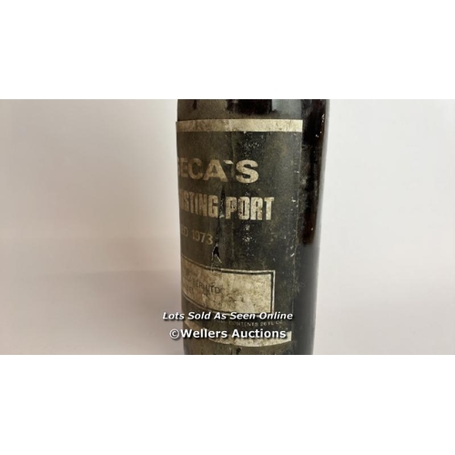 58 - 1973 Fonesca's Finest Crusting Port, 26 fl oz / Please see images for fill level and general conditi... 