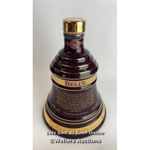 70 - Bell's 2002 Old Scotch Whisky Limited Edition Christmas Decanter, Aged 8 Years, 70cl, 40% vol, Brand... 