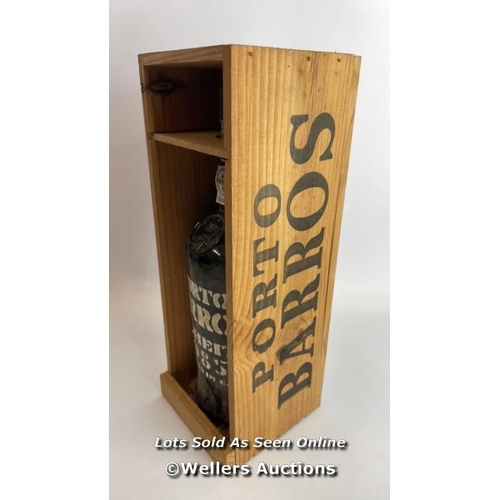 74 - Porto Barros Colheita 1985 Port, With wooden case BARROS COLHEITA 1985 PORT, WITH WOODEN CASE / Plea... 