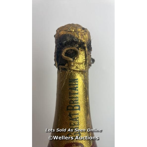 77 - Seven bottles of 1952 Krug & Co Reims Champagne Private Cuvee, Extra Sec, 3.042.212, With original p... 