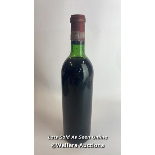 91 - Eight bottles of 1970 Chateau Beychevelle, Mis En Boutille Au Chateau, 75cl, In original wooden crat... 