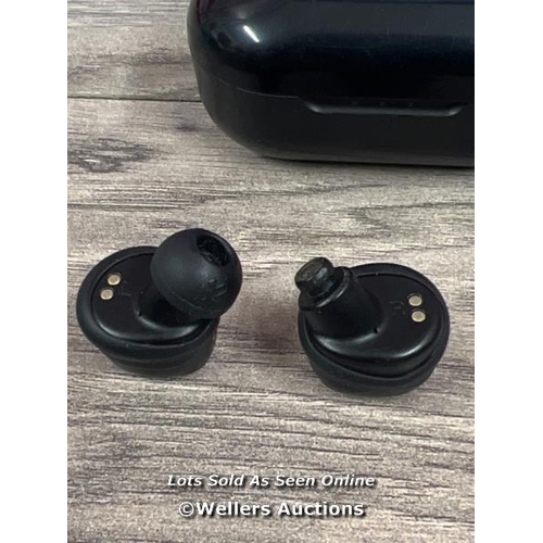 8005 - JLAB AUDIO JBUDS AIR TRUE WIRELESS BLUETOOTH IN-EAR HEADPHONES / POWERS UP / CONNECTS TO BT / ONLY P... 