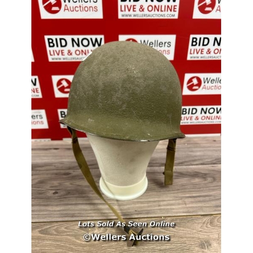 8106 - ORIGINAL WW2 US ARMY FRONT SEAM FIXED BALE M1 HELMET.