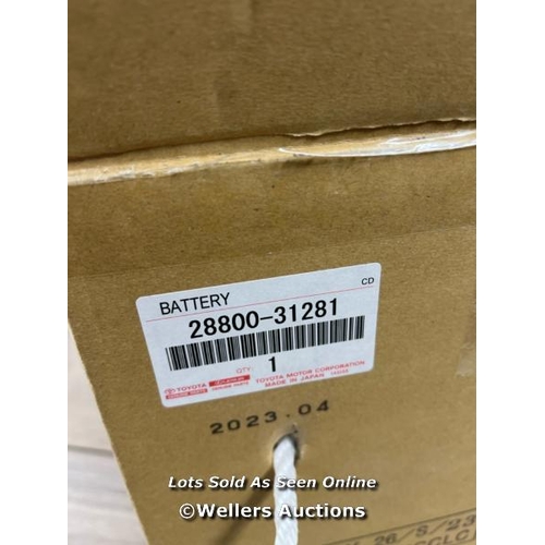 8111 - GENUINE LEXUS GS250 12V BATTERY S65D26L PANASONIC GS 2012 TO 2015 28800-31410 / NEW, OPENED BOX