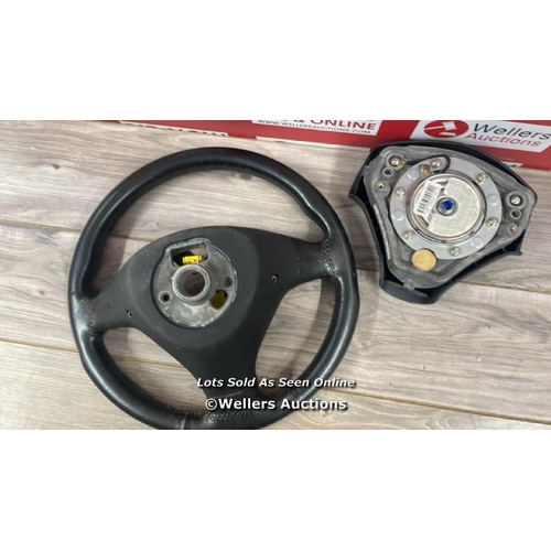 8141 - AUDI TT MK1 LEATHER STEERING WHEEL WITH AIRBAG