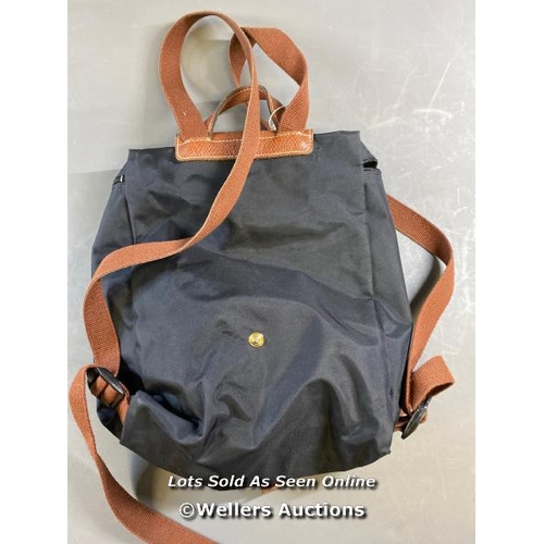 9775 - LONGCHAMP BACKPACK