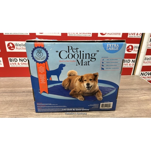 6474 - COOL CLUB XL DOG COOLING MAT / SIGNS OF USE / B15