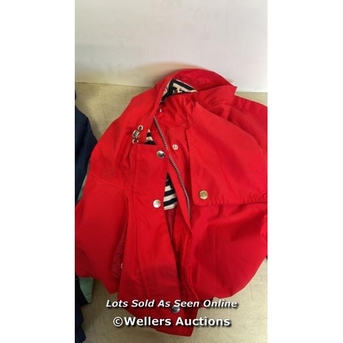 7009 - LADIES REGATTA JACKET SIZE 10 AND CHILDRENS MOUNTAIN WAREHOUSE JACKET SIZE 5-3 / G81