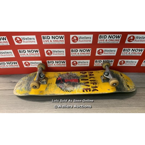 7050 - PRE-OWNED SKATEBOARD / GE