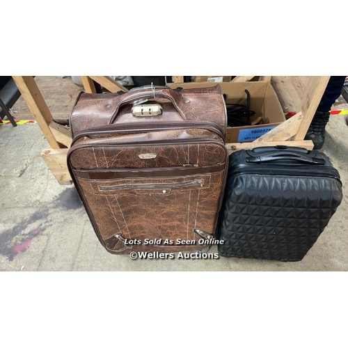 7078 - X2 PRE-OWNED LUGGAGE INCL. SWISS POLO / G52