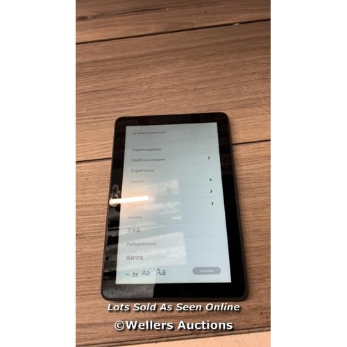 7090 - AMAZON FIRE HD 8 / K72LL3 / RESTORED TO FACTORY DEFAULTS / G11