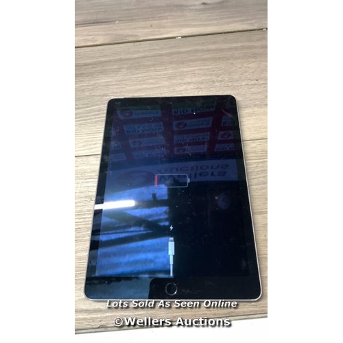 7122 - APPLE IPAD AIR 2 / A1567 / 16GB / SERIAL: DMQNQ33UG5WQ / I-CLOUD (ACTIVATION) LOCKED / RESTORED TO F... 