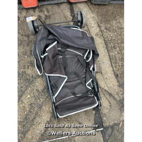 7654 - HAUCK PRE-OWNED PUSHCHAIR