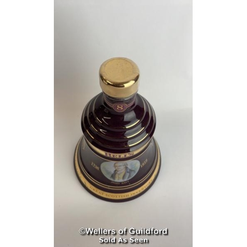 70 - Bell's 2002 Old Scotch Whisky Limited Edition Christmas Decanter, Aged 8 Years, 70cl, 40% vol, Brand... 