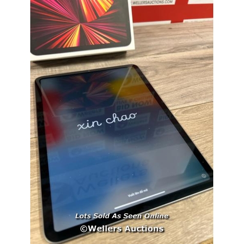 8016 - IPAD PRO 11 256GB WIFI MHQU3B/A / APPEARS NEW, OPEN BOX / POWERS UP / ICLOUD UNLOCKED / IN EXCELLENT... 