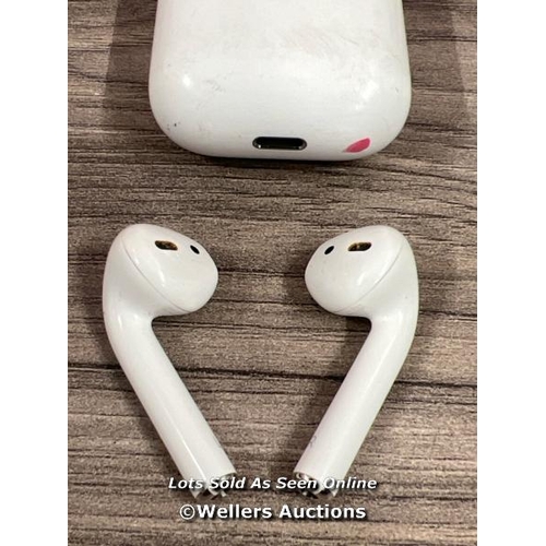 8028 - APPLE AIRPODS 2ND GEN MV7N2ZMA WITH CHARGING CASE / POWERS UP / CONNECTS TO BT / DON'T PLAY MUSIC / ... 