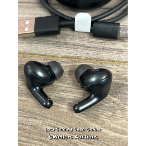 8029 - LG UFP5 WIRELESS EARBUDS / POWERS UP / CONNECTS TO BT / PLAYS MUSIC / SIGNS OF USE