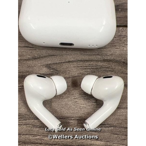 8066 - APPLE AIRPODS PRO (2ND GEN) / MQD83ZM/A / MAGSAFE CHARGING CASE WITH LANYARD LOOP / POWER UP / CONNE... 