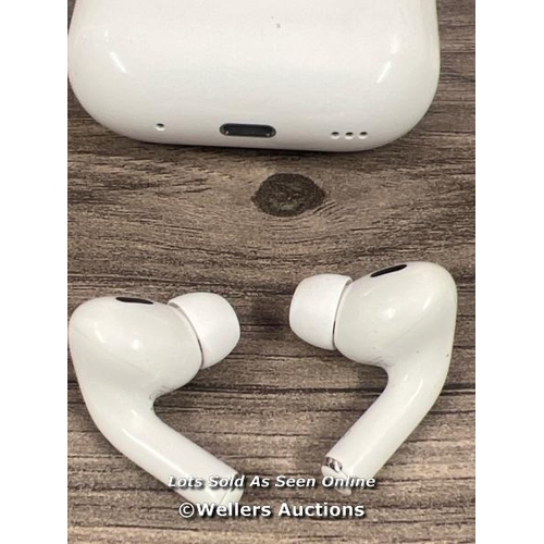 8073 - APPLE AIRPODS PRO (2ND GEN) / MQD83ZM/A / MAGSAFE CHARGING CASE WITH LANYARD LOOP / POWER UP / CONNE... 