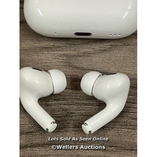 8076 - APPLE AIRPODS PRO (2ND GEN) / MQD83ZM/A / MAGSAFE CHARGING CASE WITH LANYARD LOOP / POWER UP / CONNE... 