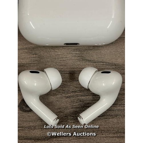 8099 - APPLE AIRPODS PRO (2ND GEN) / MQD83ZM/A / MAGSAFE CHARGING CASE WITH LANYARD LOOP / POWER UP / CONNE... 