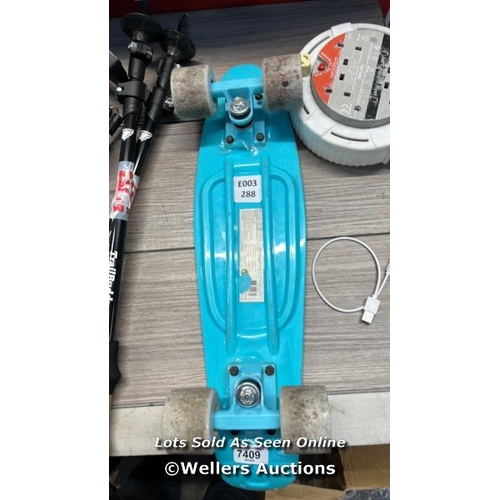 3926 - PRE-OWNED SKATEBOARD / UPSTAIRS / H65