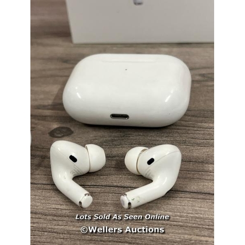 8001 - APPLE AIRPODS PRO (2ND GEN) / MQD83ZM/A / MAGSAFE CHARGING CASE WITH LANYARD LOOP / POWERS UP / CONN... 