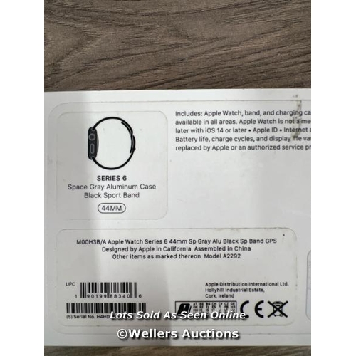 8090 - APPLE WATCH / SERIES 6 (GPS) / SPACE GREY / 44MM / WITH BLACK SPORT BAND STRAP / A2292 / POWERS UP /... 