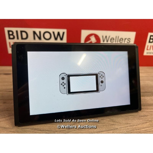 8108 - NINTENDO NINTENDO SWITCH HAC-001 / SCREEN ONLY / POWERS UP / SIGNS OF USE / NOT FULLY TESTED / WITHO... 