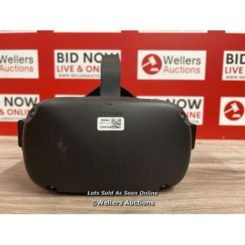 8119 - OCULUS QUEST NA / POWERS UP, CONNECTS TO PHONE, APPEARS FUNCTIONAL, SIGNS OF USE / ONE CONTROLLER HA... 