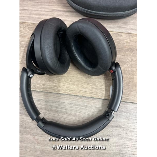 8147 - SONY WIRELESS STEREO HEADPHONES WH-XB910N / POWER UP, CONNECT TO BT, PLAY MUSIC, SIGNS OF USE