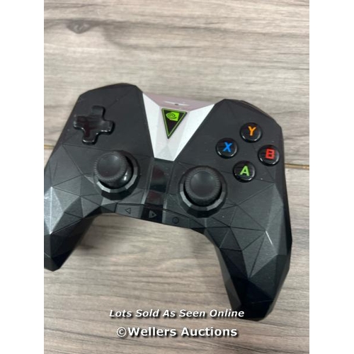 8157 - RAZER WOLVERINE V2 CHROMA PRO GAMING CONTROLLER RZ06-04010100-B / & SHIELD XBOX CONTROLLER / BOTH MI... 