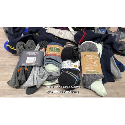 4399 - SELECTION OF NEW MIXED SOCKS