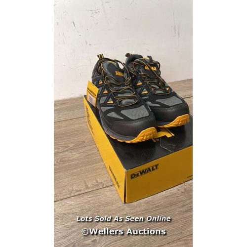 4409 - GENTS NEW DEWALT MONROE TRAINERS / STEEL TOE CAP / UK 9