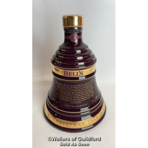 23 - Bell's 2002 Old Scotch Whisky Limited Edition Christmas Decanter, Aged 8 Years, Brand New and Boxed,... 