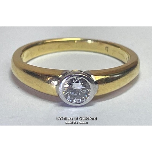 392 - Diamond solitaire ring in hallmarked 18ct gold. Estimated diamond weight 0.23ct, colour J-K, clarity... 