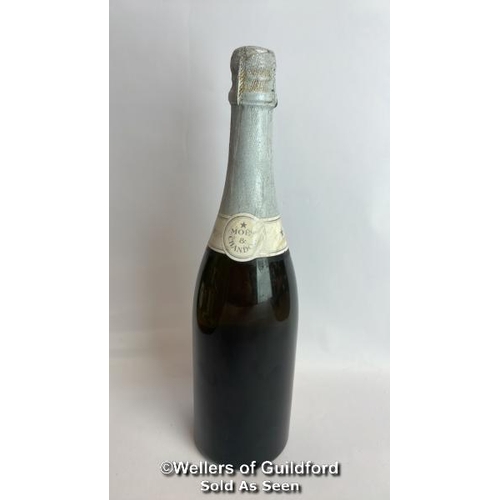 41 - White Star Moet & Chandon Champagne Epernay, 75cl, NM3342272 / Please see images for fill level and ... 