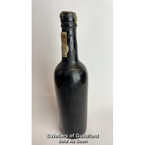 59 - Taylor's Quinta De Vargellas 1965 Vintage port, Minor damage to cap / Please see images for fill lev... 