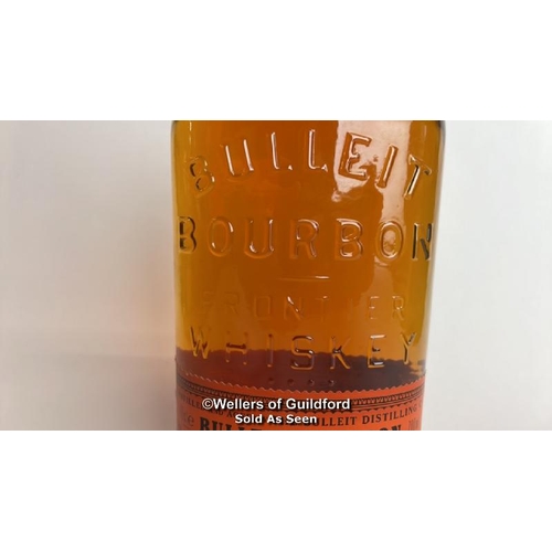 61 - Bulleit Bourbon, 70cl, 40% vol / Please see images for fill level and general condition. Please be a... 