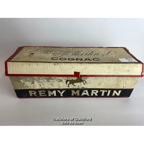 71 - Remy Martin V.S.O.P Cognac, 70 Proof, Vintage bottling, with original box and packaging / Please see... 