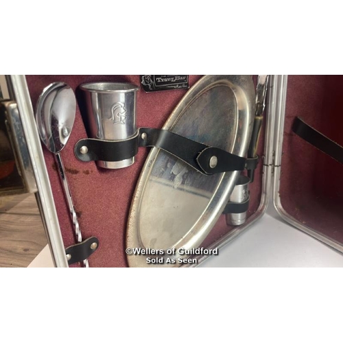 85 - Executain 101 complete travel bar