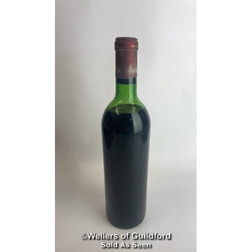 91 - Eight bottles of 1970 Chateau Beychevelle, Mis En Boutille Au Chateau, 75cl, In original wooden crat... 