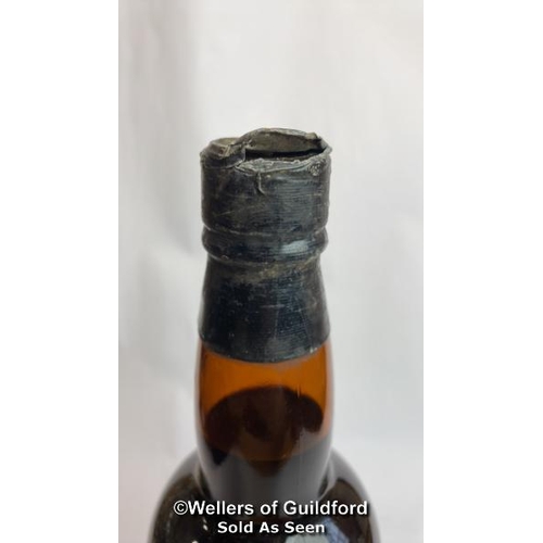 96 - 1962 Penfolds Barossa Vintage Port, 1962 Vintage Port Bin 5, 75cl, No vol indicated / Please see ima... 