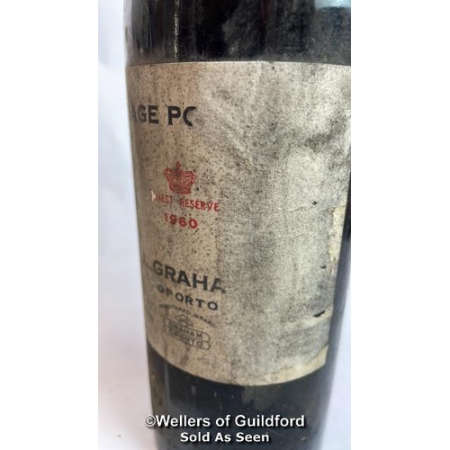 97 - 1960 W & J Grahams finest Reserve Vintage Port, No vol indicated / Please see images for fill level ... 