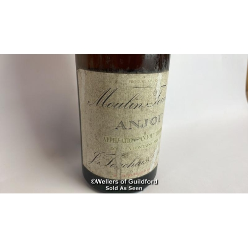 12 - 1959 Moulin Touchais Anjou L.Touchais Proprietaire, 73cl, 12% vol / Please see images for fill level... 