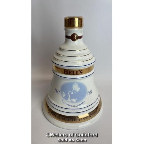 24 - Bell's 2001 Old Scotch Whisky Limited Edition Christmas Decanter, Aged 8 Years, Brand New and Boxed,... 