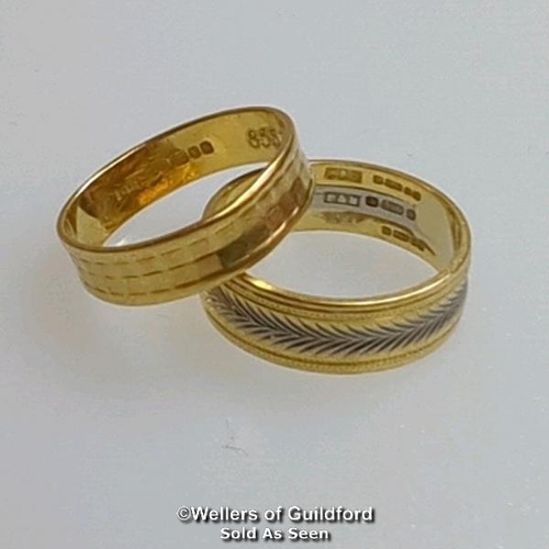 365 - Two wedding bands. One hallmarked 22ct gold, London 1963, ring size M, gross weight 2.81g. The other... 