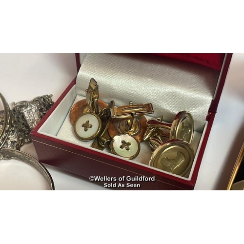 397 - Assorted costume jewellery including brooches, necklaces, bangles and cufflinks